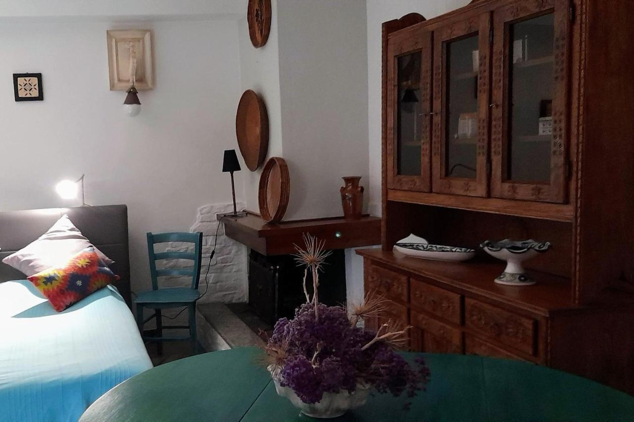 Invit Arti B&B Capoterra Exterior foto
